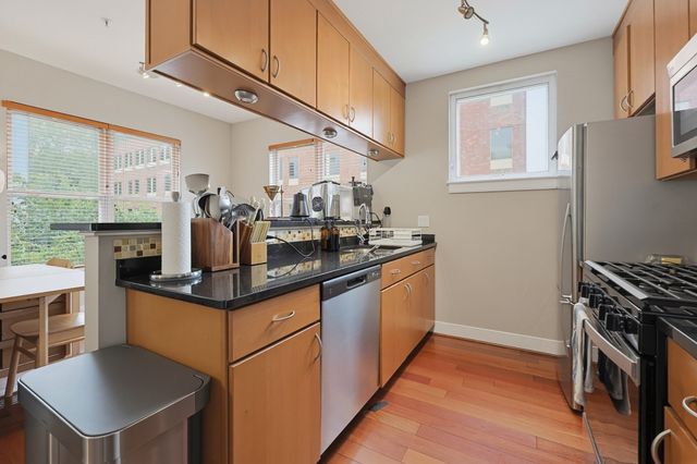 27 Wheeler St 224, Cambridge, MA 02138