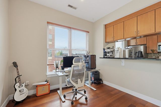 27 Wheeler St 224, Cambridge, MA 02138