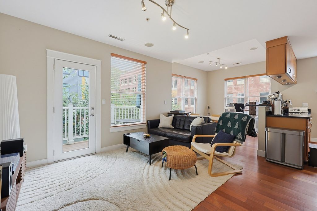 27 Wheeler St 224, Cambridge, MA 02138
