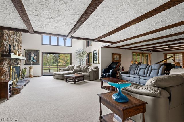 9940 Chardon Road, Chardon, OH 44024
