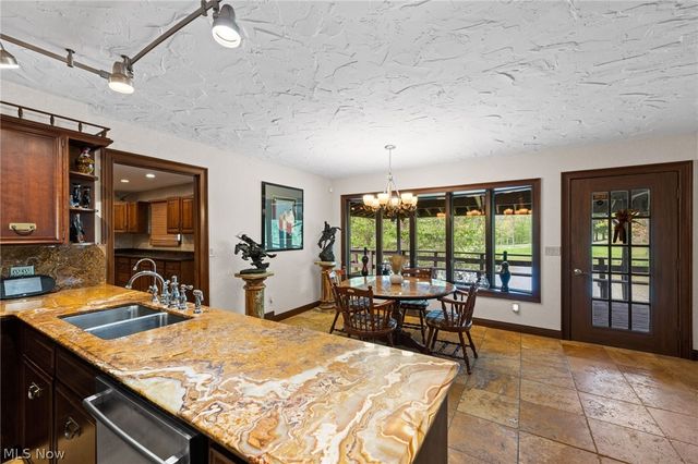 9940 Chardon Road, Chardon, OH 44024