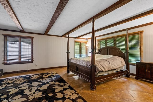 9940 Chardon Road, Chardon, OH 44024