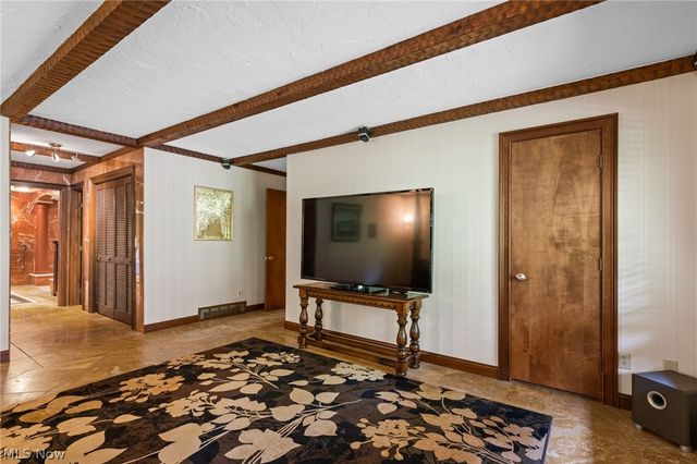 9940 Chardon Road, Chardon, OH 44024