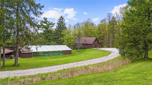 9940 Chardon Road, Chardon, OH 44024