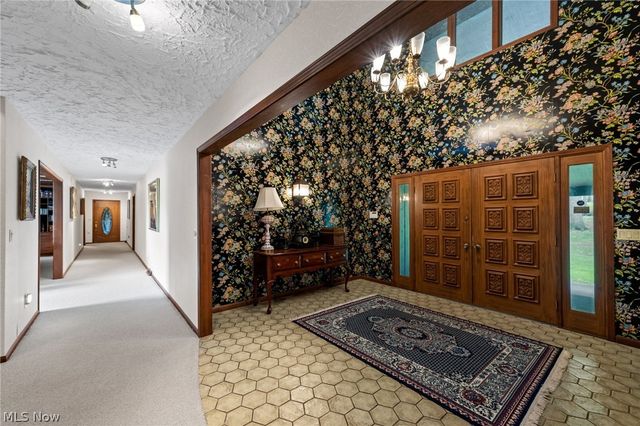 9940 Chardon Road, Chardon, OH 44024