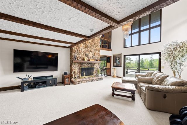 9940 Chardon Road, Chardon, OH 44024