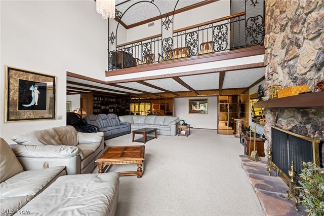 9940 Chardon Road, Chardon, OH 44024
