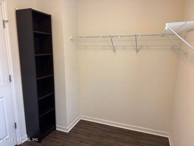 348 AUBURN OAKS Road E, Jacksonville, FL 32218