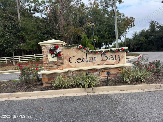 348 AUBURN OAKS Road E, Jacksonville, FL 32218