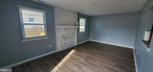 33 JACAMAR DR, Voorhees, NJ 08043