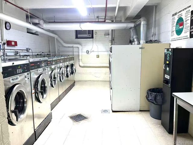 31-50 140th St 1L, Flushing, NY 11354