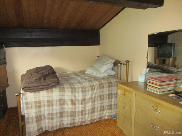 507 Pierce Street, Wakefield, MI 49968