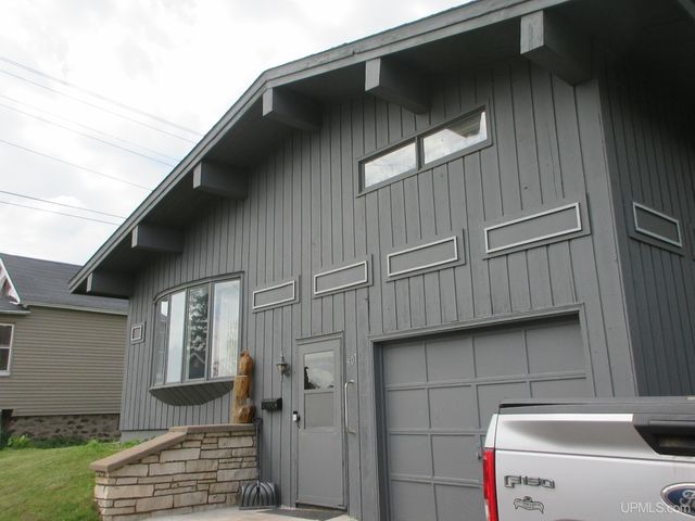 507 Pierce Street, Wakefield, MI 49968