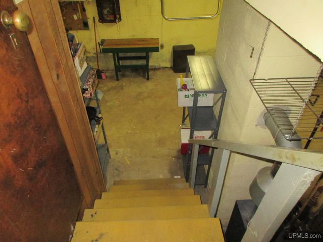 507 Pierce Street, Wakefield, MI 49968