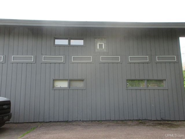 507 Pierce Street, Wakefield, MI 49968