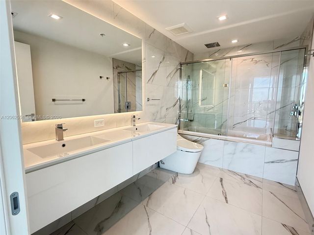 1170 E Hallandale 1106 1106, Hallandale Beach, FL 33009