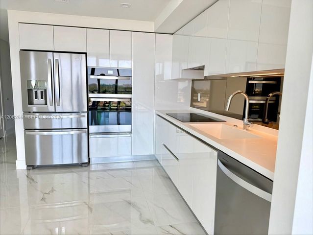 1170 E Hallandale 1106 1106, Hallandale Beach, FL 33009