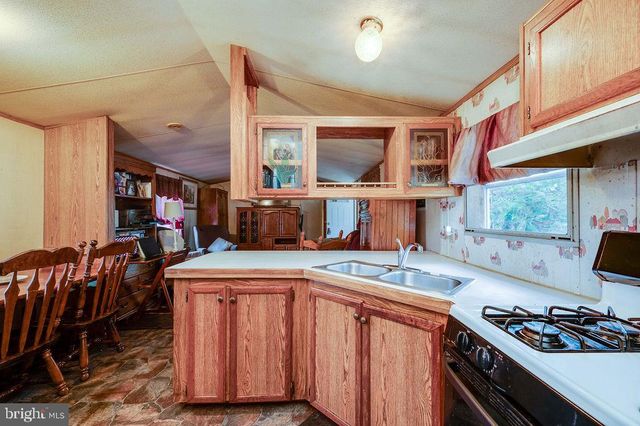 805 THIRD ST EXT, Hamburg, PA 19526