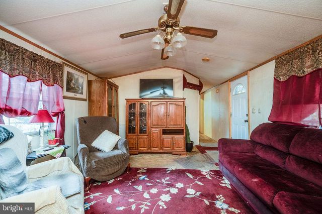 805 THIRD ST EXT, Hamburg, PA 19526