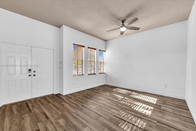 16283 SW 83rd St, Miami, FL 33193