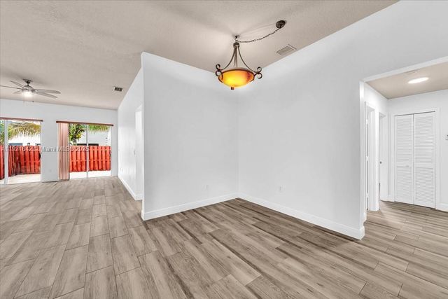 16283 SW 83rd St, Miami, FL 33193