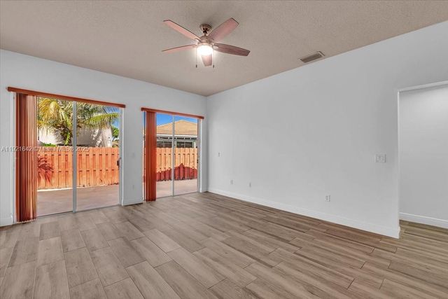 16283 SW 83rd St, Miami, FL 33193