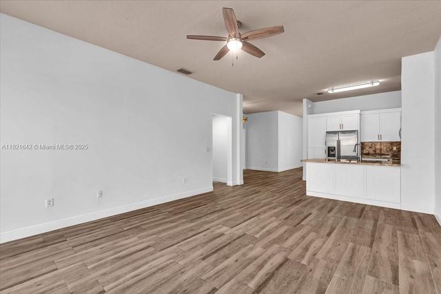 16283 SW 83rd St, Miami, FL 33193