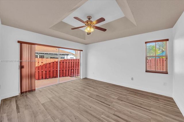 16283 SW 83rd St, Miami, FL 33193