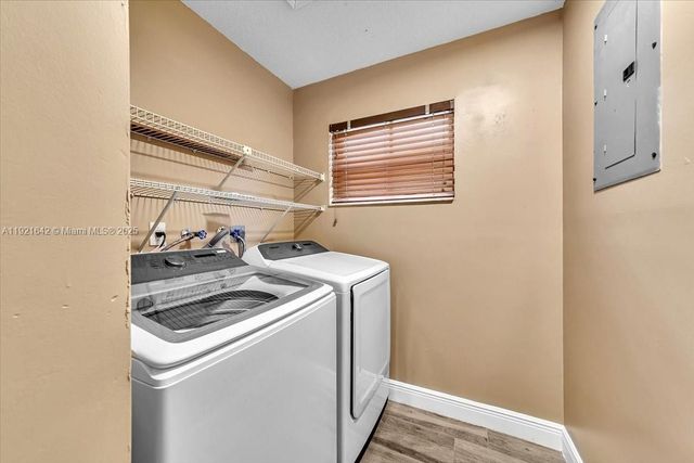 16283 SW 83rd St, Miami, FL 33193