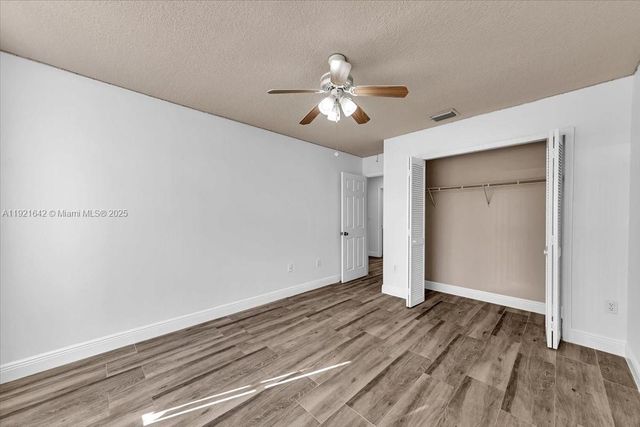 16283 SW 83rd St, Miami, FL 33193