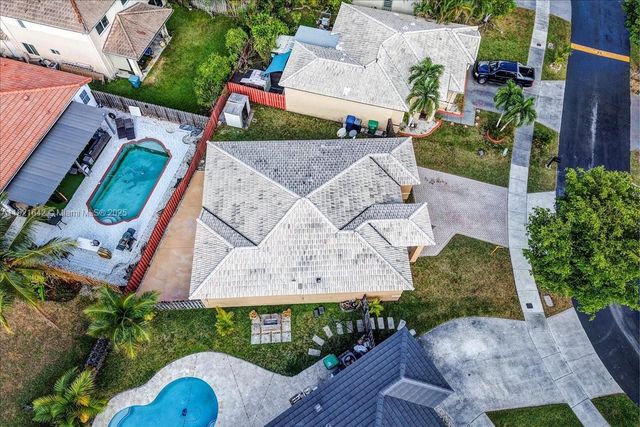 16283 SW 83rd St, Miami, FL 33193