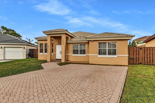 16283 SW 83rd St, Miami, FL 33193