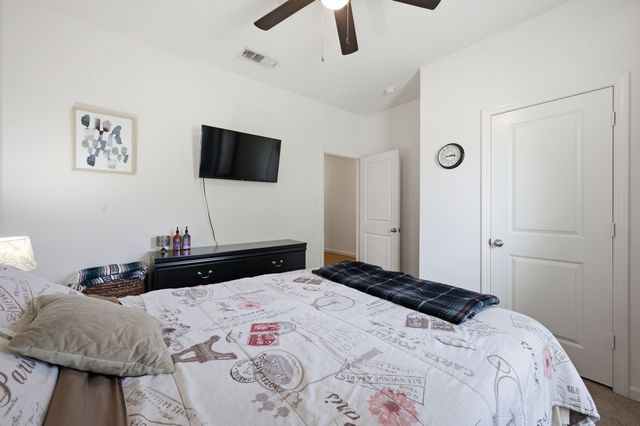405 Willow Creek Drive, Glenn Heights, TX 75154