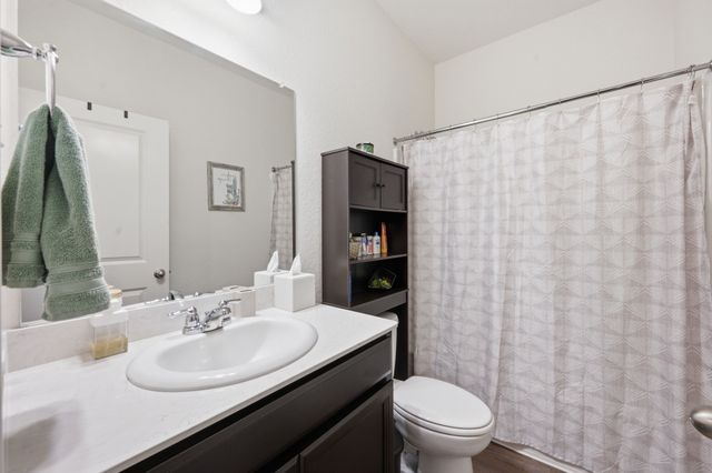 405 Willow Creek Drive, Glenn Heights, TX 75154