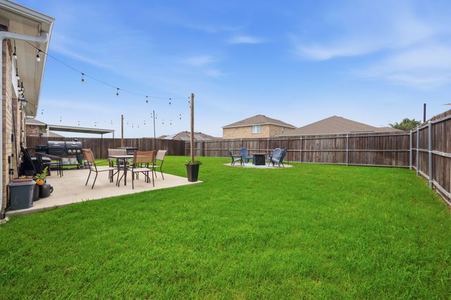405 Willow Creek Drive, Glenn Heights, TX 75154