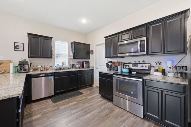 405 Willow Creek Drive, Glenn Heights, TX 75154