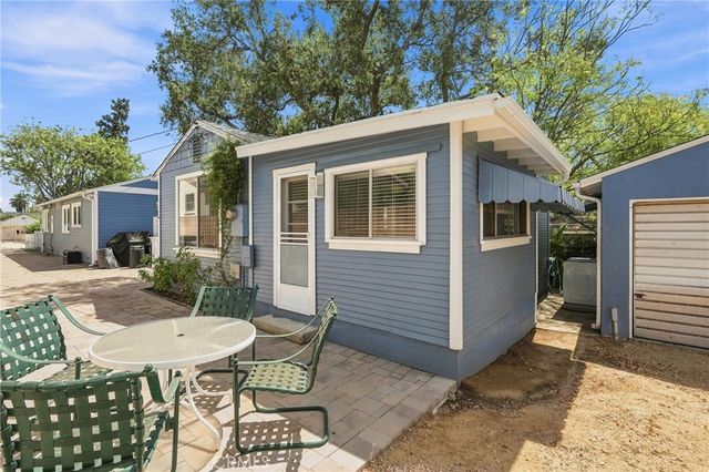 77 N Lima, Sierra Madre, CA 91024