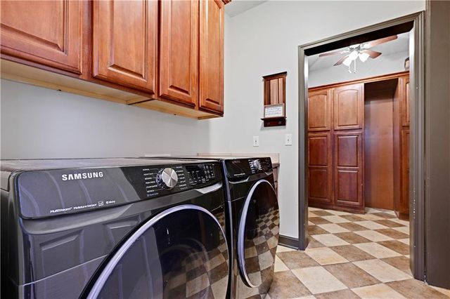 14316 Windsor Drive, Leawood, KS 66224