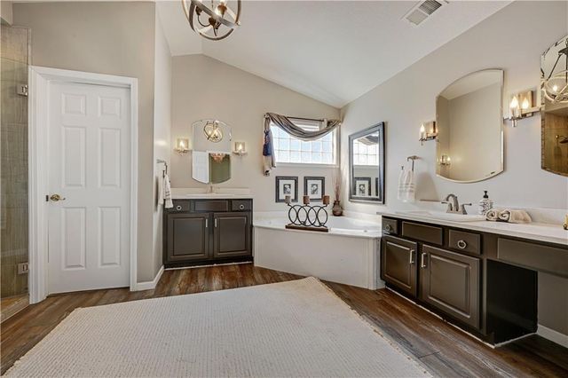 14316 Windsor Drive, Leawood, KS 66224