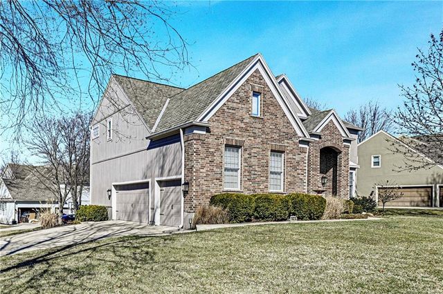 14316 Windsor Drive, Leawood, KS 66224