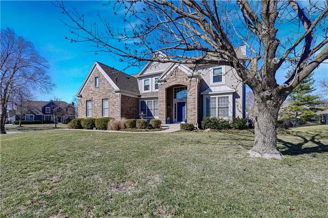 14316 Windsor Drive, Leawood, KS 66224