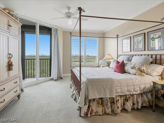 425 Cove Tower DR 901, Naples, FL 34110