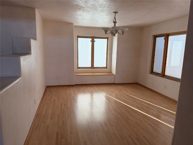 44 Camino Benavidez, Santa Fe, NM 87507