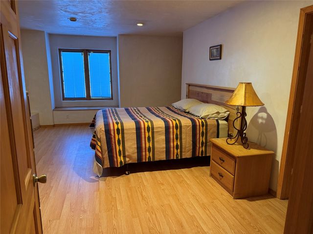 44 Camino Benavidez, Santa Fe, NM 87507