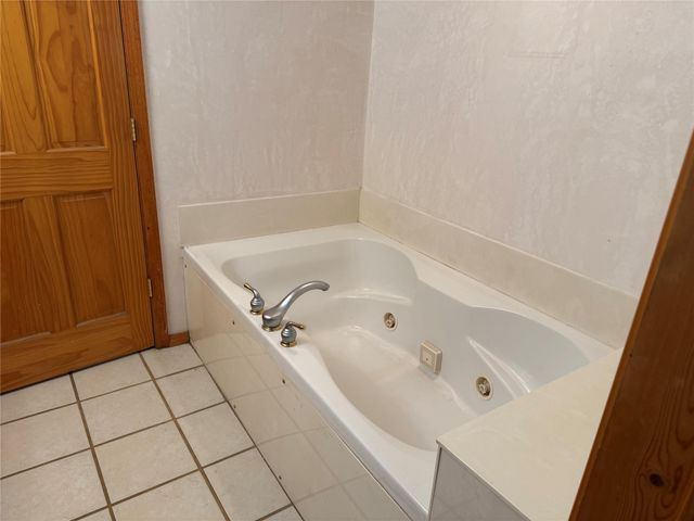 44 Camino Benavidez, Santa Fe, NM 87507