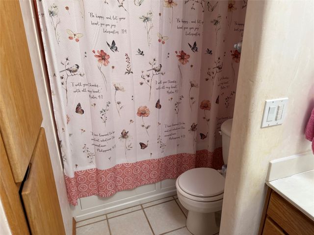 44 Camino Benavidez, Santa Fe, NM 87507