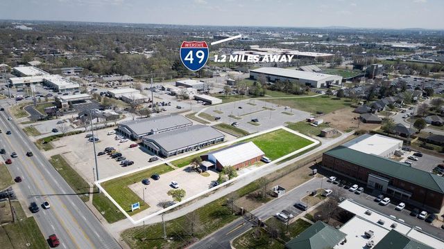 910 SE 14th Street, Bentonville, AR 72712