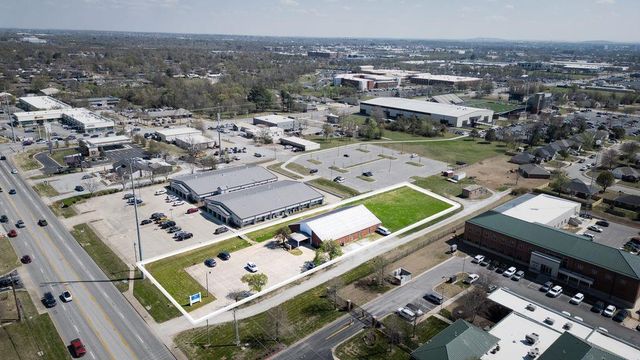 910 SE 14th Street, Bentonville, AR 72712