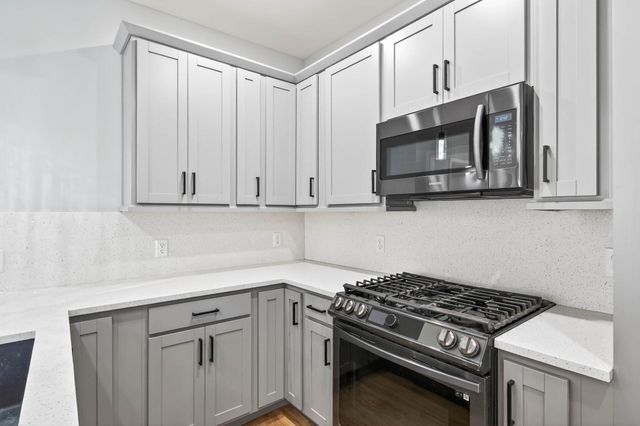 1271 Seminary Avenue, Saint Paul, MN 55104