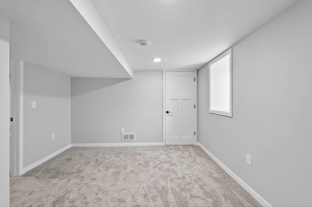 1271 Seminary Avenue, Saint Paul, MN 55104